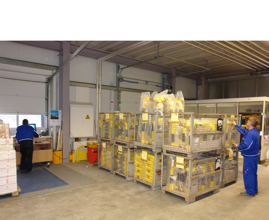 Prüfung des Wareneingangs und Etikettierung durch die CYBERlogistics GmbH in Taunusstein / Hessen